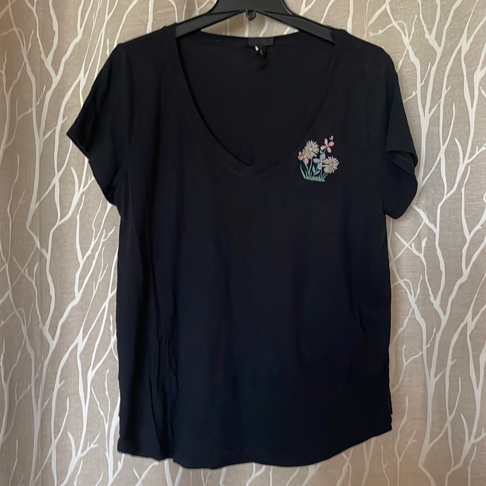 Hidden pocket T-shirt